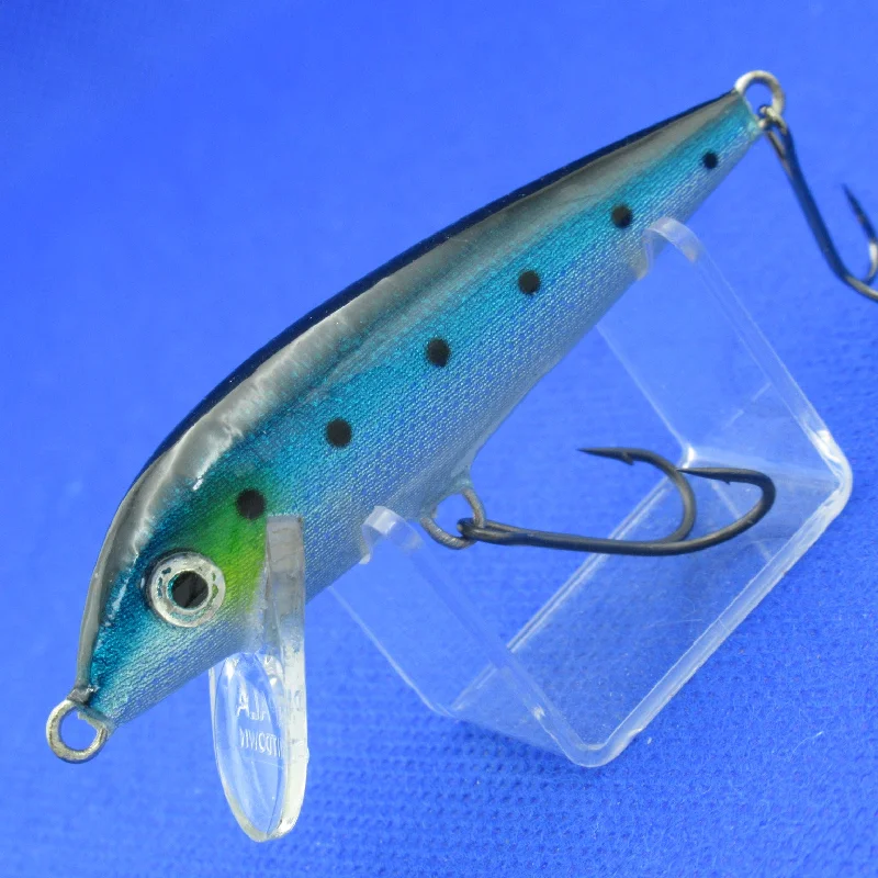 Best Lures for Summer Fishing Adventures-COUNTDOWN CD7 [Used]