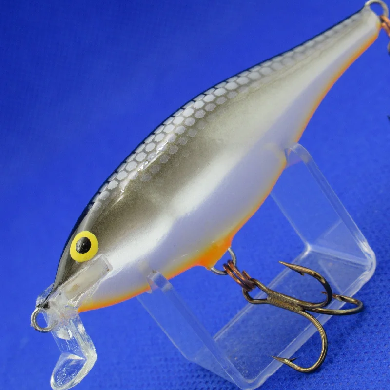 Best Lures for Catching Fish at Night-SHAD RAP SR7 [Used]