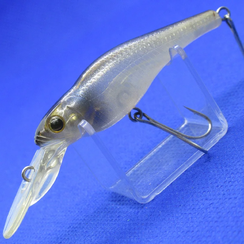 Best Lures for Catching Fish in Summer-SPIN MOVE SHAD [Used]