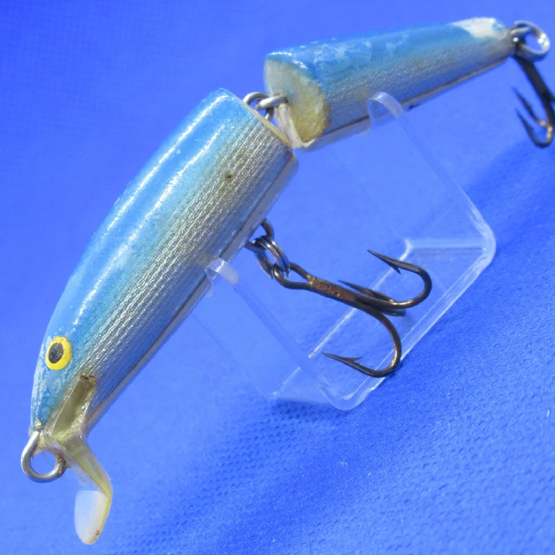 Best Lures for Murky Waters-FLOATING JOINTED J9 [Used]